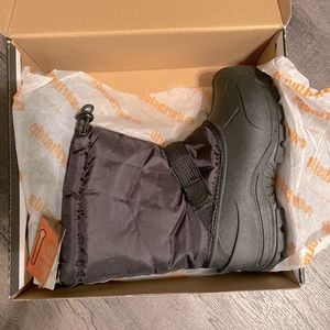 Northside kids snow boots size 4
